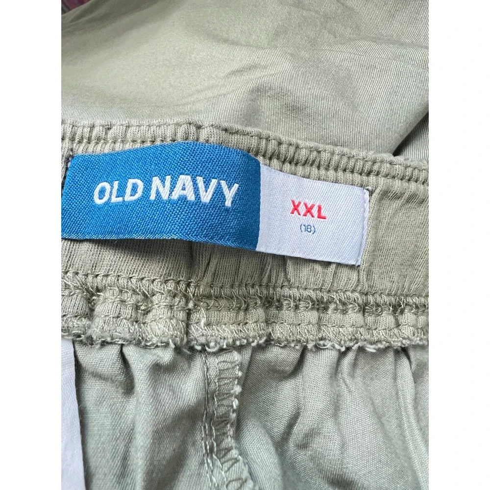NEW Old Navy Boys Above Knee Dock Shorts Sage Green XXL 18 Cotton